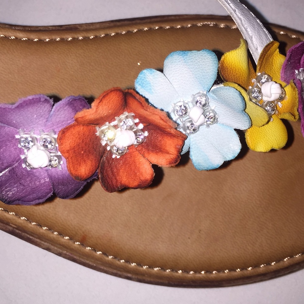 Nine West “O-Loveme” Thong Sandals! - Picture 6 of 8